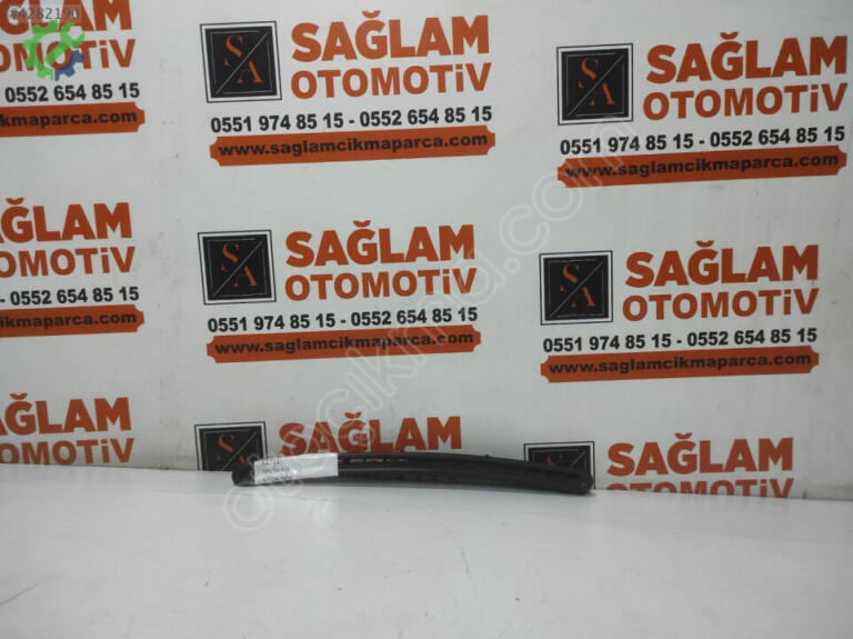 Mazda 626 Cam Önü Izgarası çıkma parça