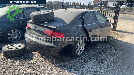 Audi A4 Çamurluk çıkma parça