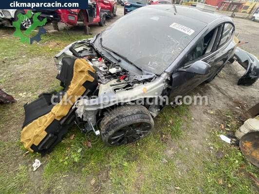 Tesla Model Y Ön Şasi çıkma parça