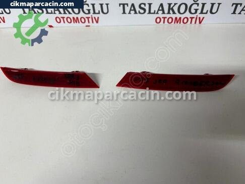 Jeep Avenger Reflektör çıkma parça