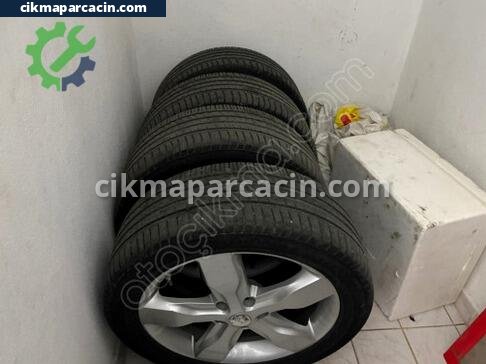 Jeep Grand Cherokee Lastik çıkma parça