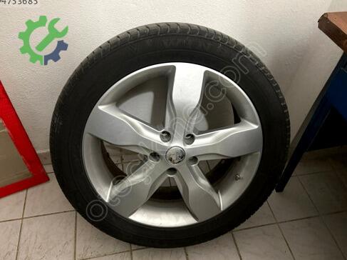 Jeep Grand Cherokee Lastik çıkma parça
