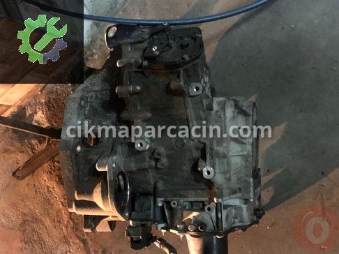Volkswagen Jetta Şanzıman Komple çıkma parça