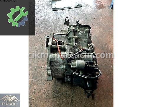 Volkswagen Jetta Şanzıman Komple çıkma parça