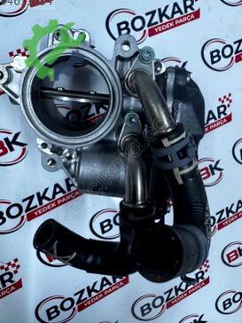 Volkswagen Jetta Gaz Kelebeği 04L128063T çıkma parça
