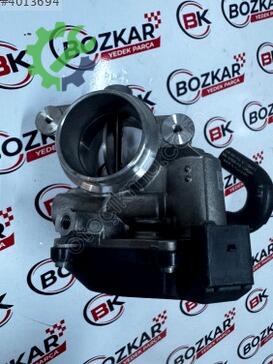 Volkswagen Jetta Gaz Kelebeği 04L128063T çıkma parça
