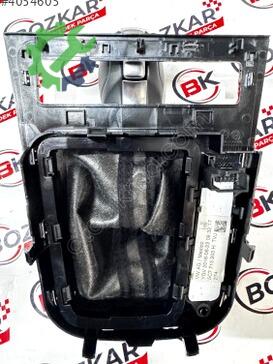 Volkswagen Jetta Vites Topuzu 5C7713203H çıkma parça