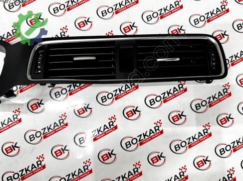 Volkswagen Jetta Göğüs 5C7857059B çıkma parça