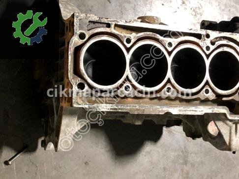 Volkswagen Jetta Yarım Motor çıkma parça