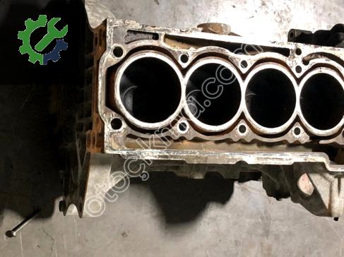 2023 Volkswagen Jetta Motor Takozu Çıkma Parça Kayseri