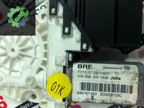 Jetta Passat sol arka cam motoru 3c0959703C
