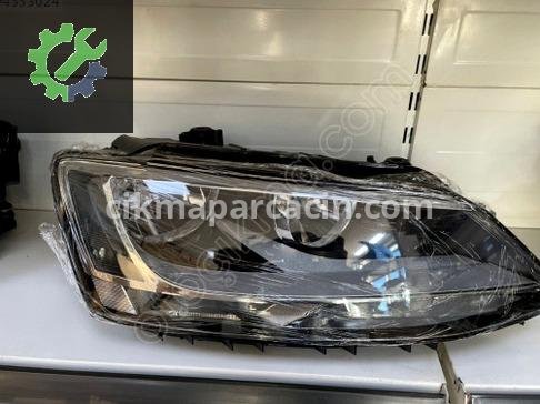 Volkswagen Jetta Sağ Ön Far çıkma parça