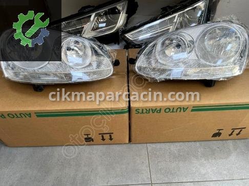 Volkswagen Jetta Sağ Ön Far çıkma parça