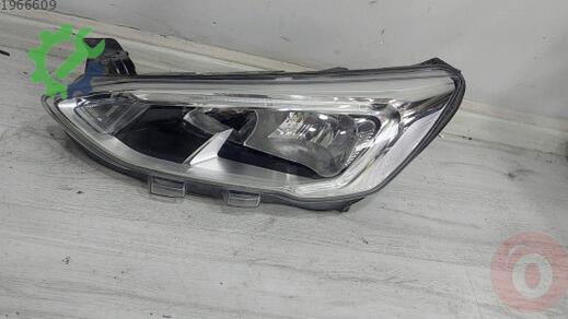Ford Focus Far (sol) çıkma parça