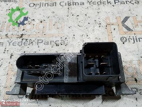 Mazda 3 8200558438 çıkma parça