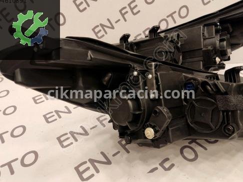 Kia Cerato Sağ Ön Far çıkma parça
