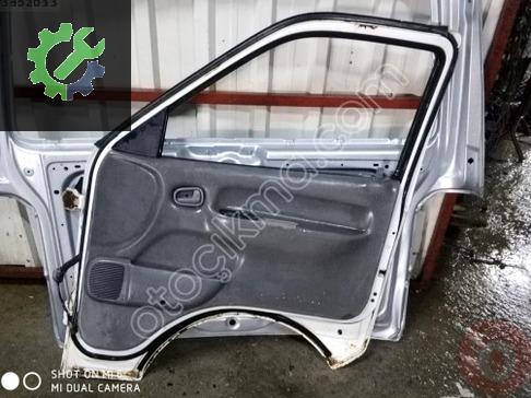 Kia Pregio sağ ön kapı