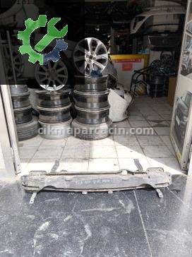 Kia Rio Tampon Demiri çıkma parça