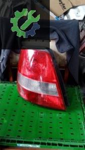 Kia Sorento (2003-2006) sol stop lambası