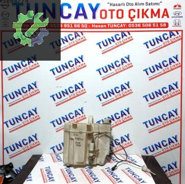 Kia Sorento Silecek Su Deposu 984003E000 çıkma parça