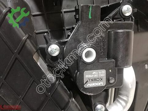 Kia Sportage D266-NE9AA02 çıkma parça