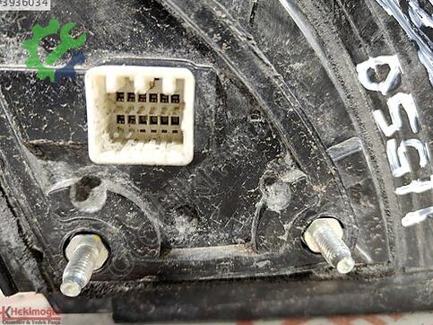 Kia Stonic 049725 çıkma parça