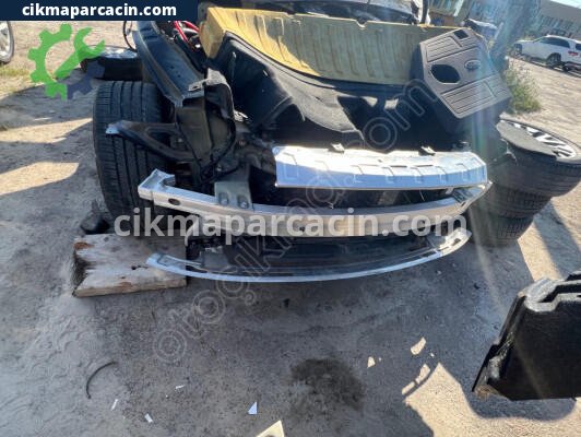 Tesla Model Y Tampon Demiri çıkma parça