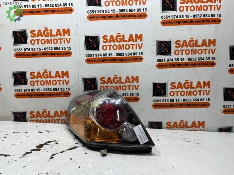 Nissan Altima Sağ Arka Stop çıkma parça