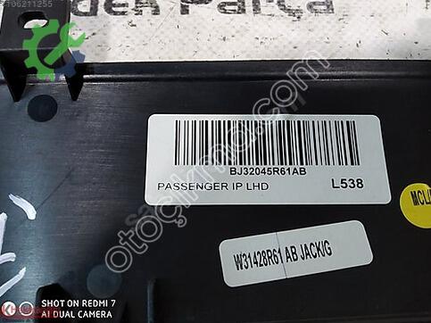 Land Rover Range Rover BJ32045R61AB çıkma parça