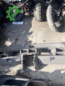 Land Rover Freelander Göğüs çıkma parça