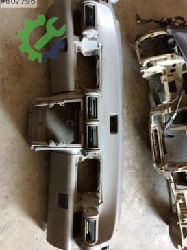 Land Rover Freelander Göğüs çıkma parça