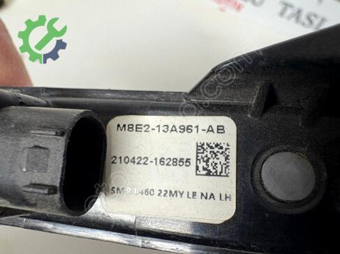 Land Rover Range Rover Reflektör M8E213A961A çıkma parça