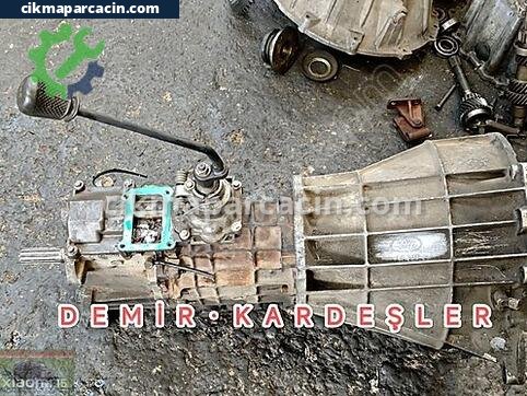 Land Rover Defender Şanzıman çıkma parça