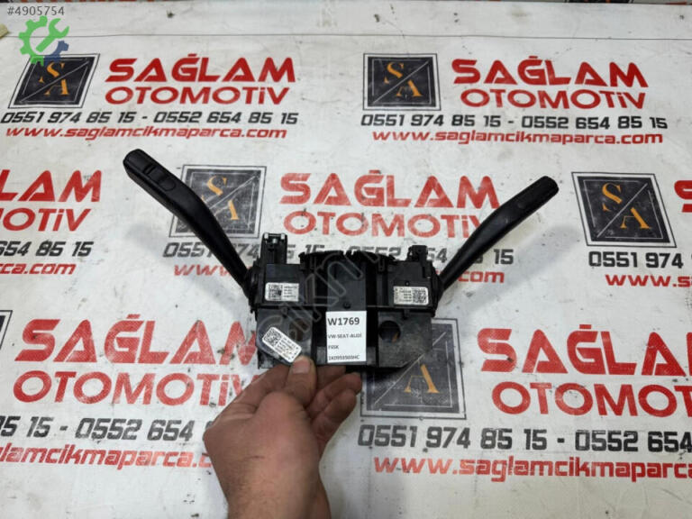 Volkswagen Silecek Kolu çıkma parça