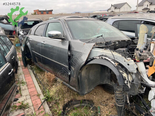 Chrysler 300 Çamurluk çıkma parça