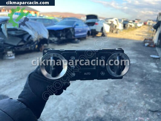 Audi TT Klima Kontrol Paneli çıkma parça