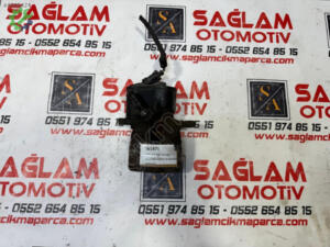 Volkswagen Passat Çıkma Fren Kaliperi 32332267D