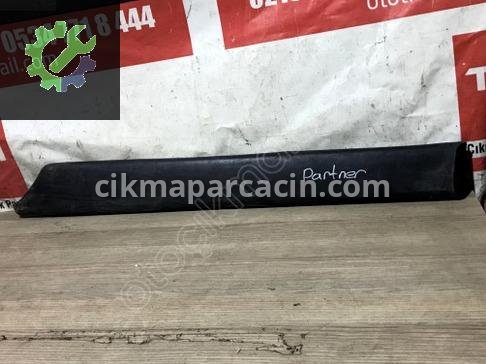 Peugeot Partner Sağ Arka Kapı çıkma parça