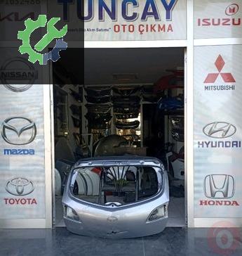 Mazda 3 Bagaj Kapağı çıkma parça
