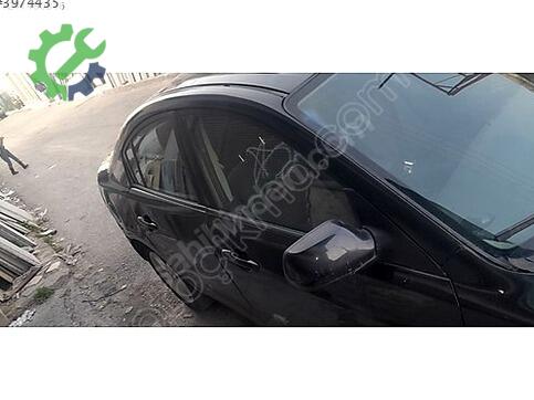 Mazda 3 Tavan çıkma parça