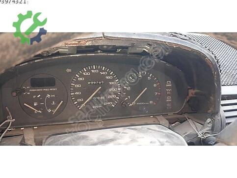 Mazda 323 Kadran çıkma parça