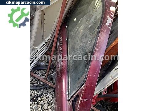 Mazda 626 Sağ Ön Kapı çıkma parça