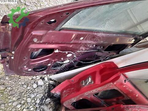 Mazda 626 Sağ Ön Kapı çıkma parça