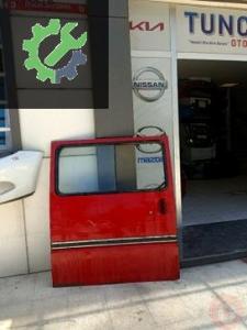 MAZDA E-2200 SAĞ ARKA SÜRGÜLÜ DOLU KAPI