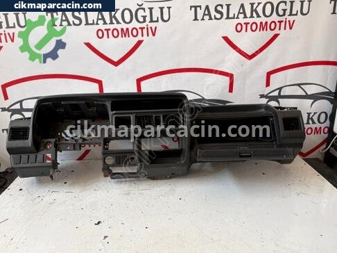Mazda E-2200 Torpido çıkma parça