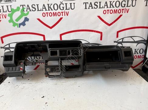 Mazda E-2200 Torpido çıkma parça