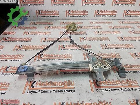 Renault Megane 827210016R çıkma parça