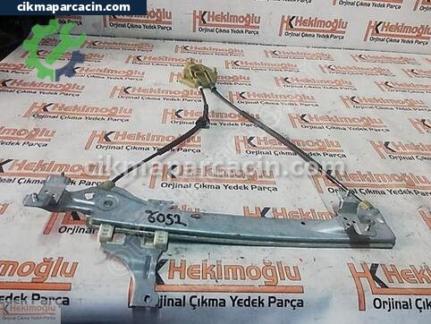 Renault Clio Cam Krikosu çıkma parça