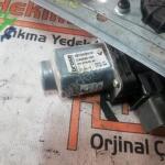 MEGANE 4 FLUENCE CAM KRİKOSU MOTORLU SAĞ ARKA 827209091R