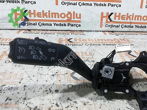 Mercedes-Benz 500 Sinyal çıkma parça